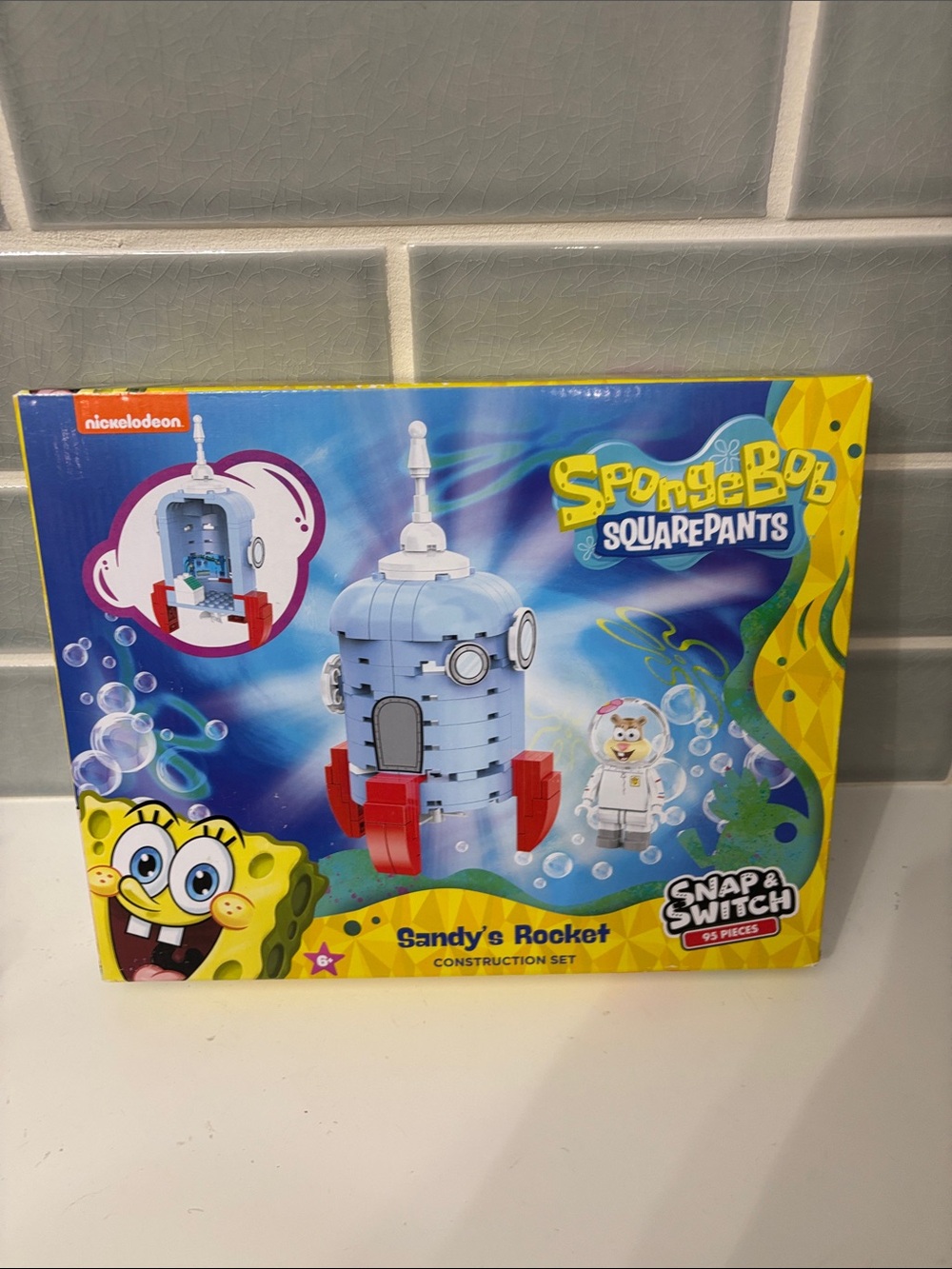 SpongeBob SquarePants Sandy's Rocket Snap & Switch Construction Set